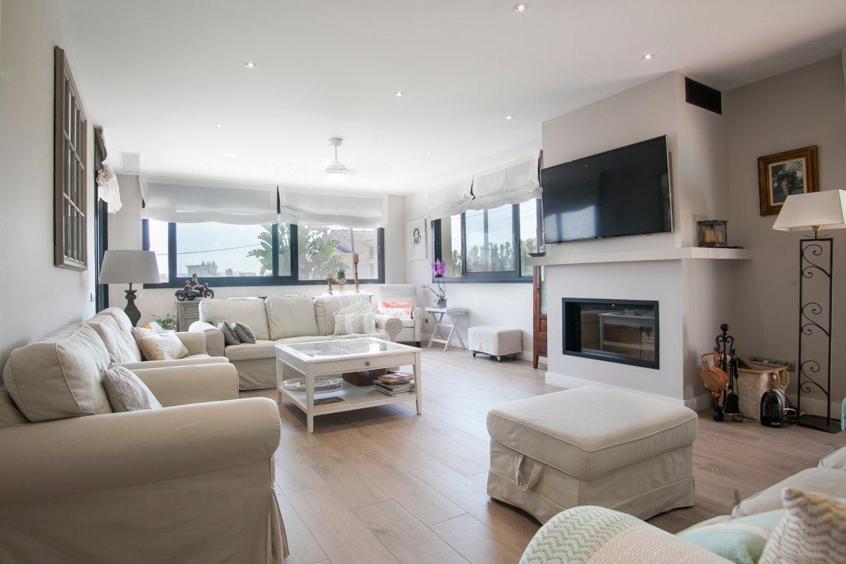 Talo Castelldefels, Barcelona, Espanja 7 makuuhuonetta, 788 m2 No. 23030