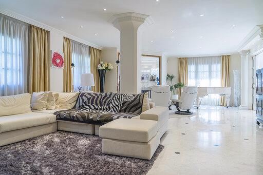 Māja Castelldefels, Barcelona, Spānijā 7 istabas, 642 m2 Nr. 23031