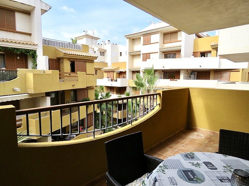 Apartment à Punta Prima, Alicante, Espagne 3 chambres, 98 m2 No. 111404