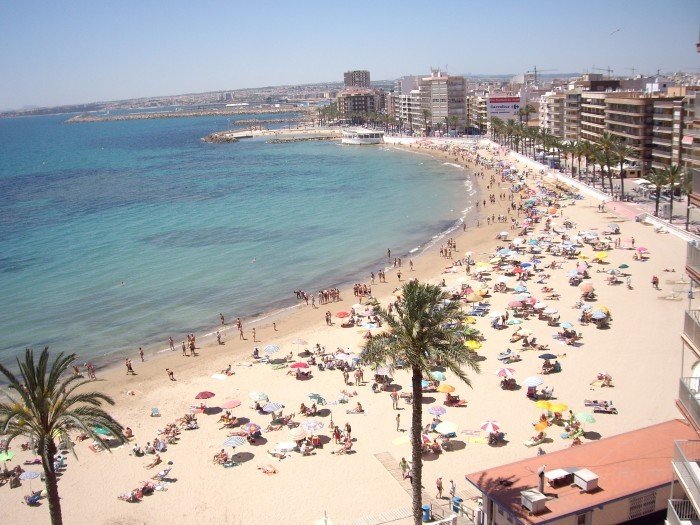 Apartment in Torrevieja, Alicante, Spain 2 bedrooms, 86 sq.m. No. 116199