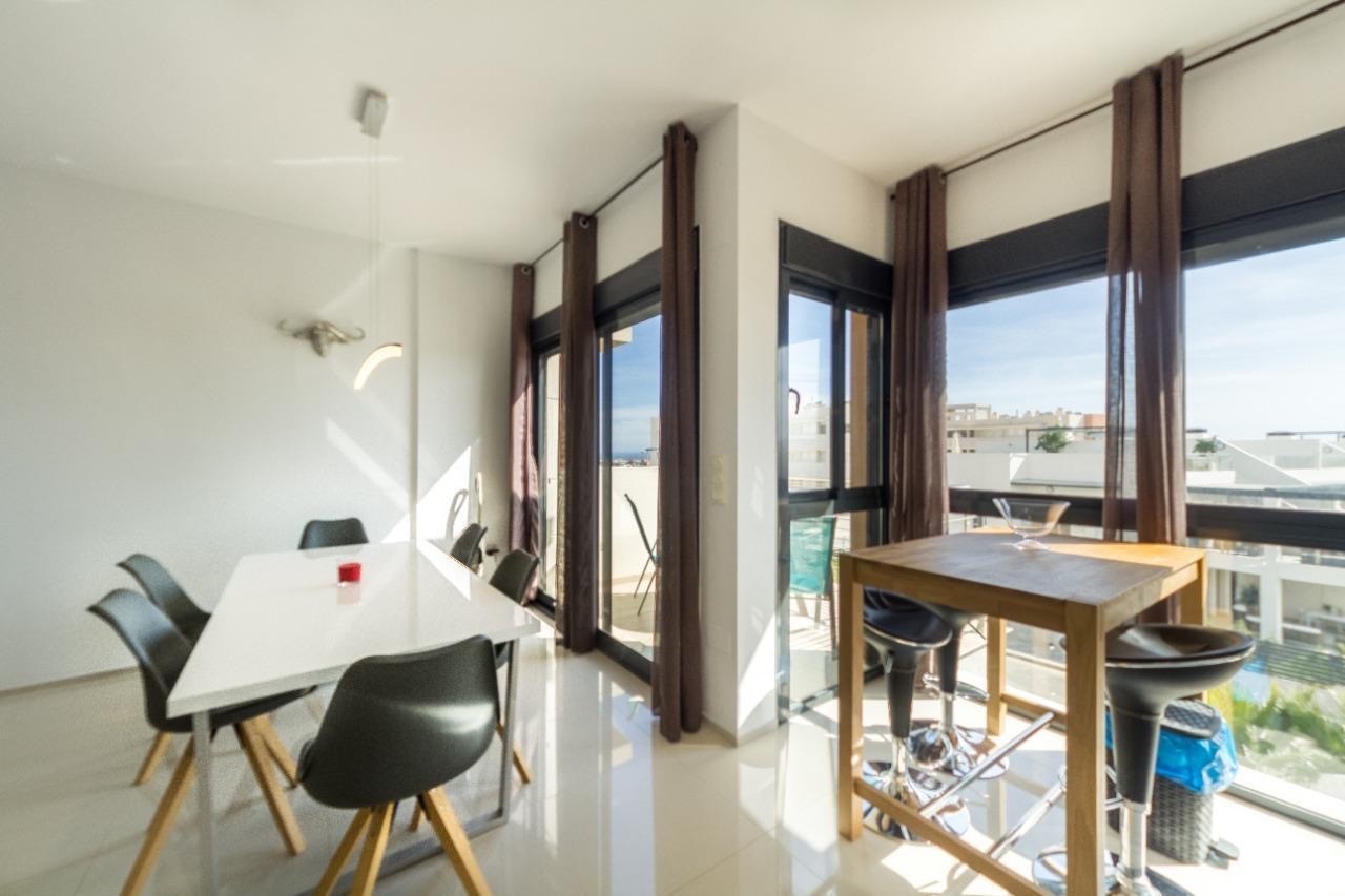 Apartment in Alicante, Spain 3 bedrooms, 96 sq.m. No. 116196