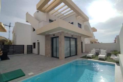 Villa in Los Montesinos, Alicante, Spain 3 bedrooms, 106 sq.m. No. 113079