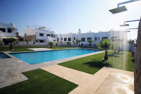 Bungalow en Pilar de la Horadada, Alicante, España 3 dormitorios, 85 m2 No. 95466
