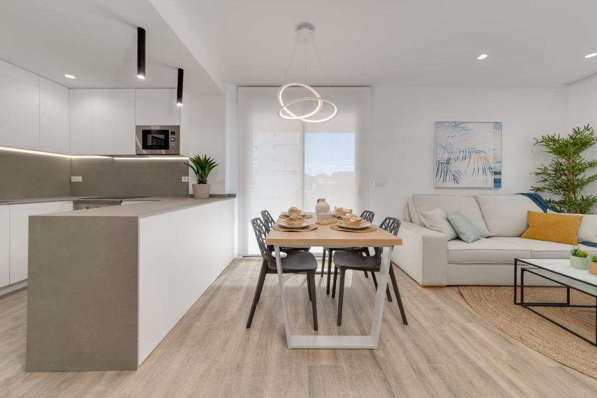 Apartment in Los Arenales Del Sol, Alicante, Spain 2 bedrooms, 117 sq.m. No. 96641