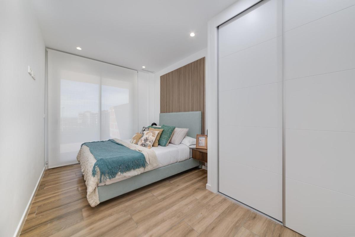Apartment in Los Arenales Del Sol, Alicante, Spain 2 bedrooms, 117 sq.m. No. 96641