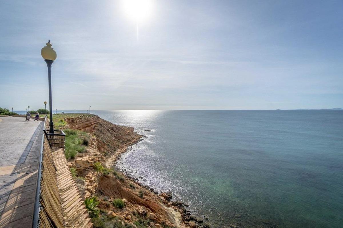 Huoneisto Alicante, Espanja 3 makuuhuonetta, 100 m2 No. 103979