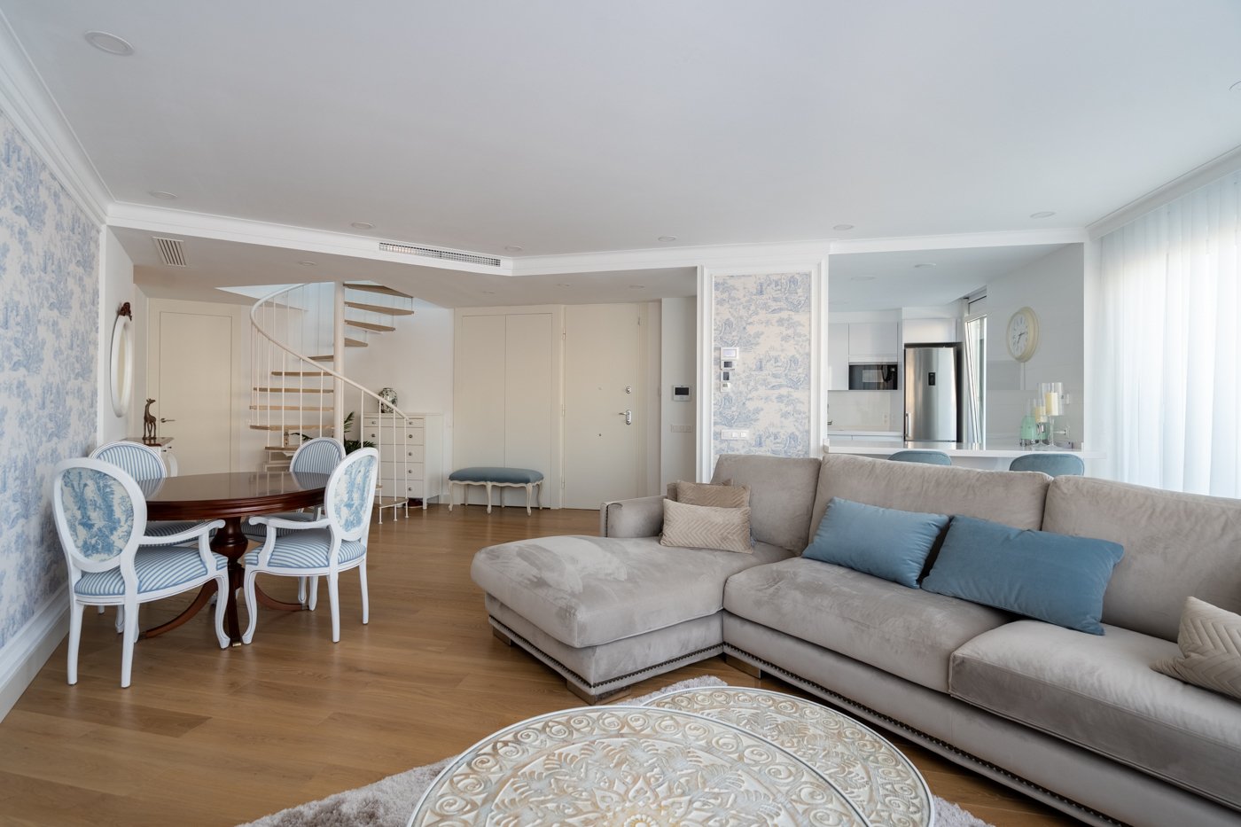 Appartamento a Valencia, Spagna 3 camere da letto, 148 mq. N° 97862