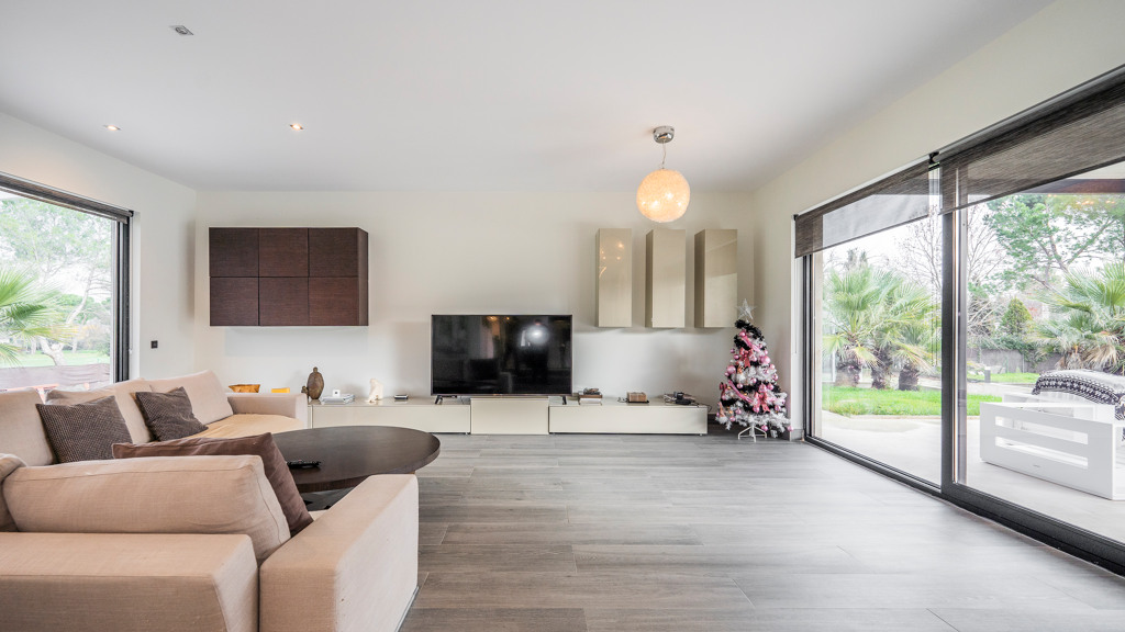 Huvila Madrid, Espanja 5 makuuhuonetta, 600 m2 No. 88692