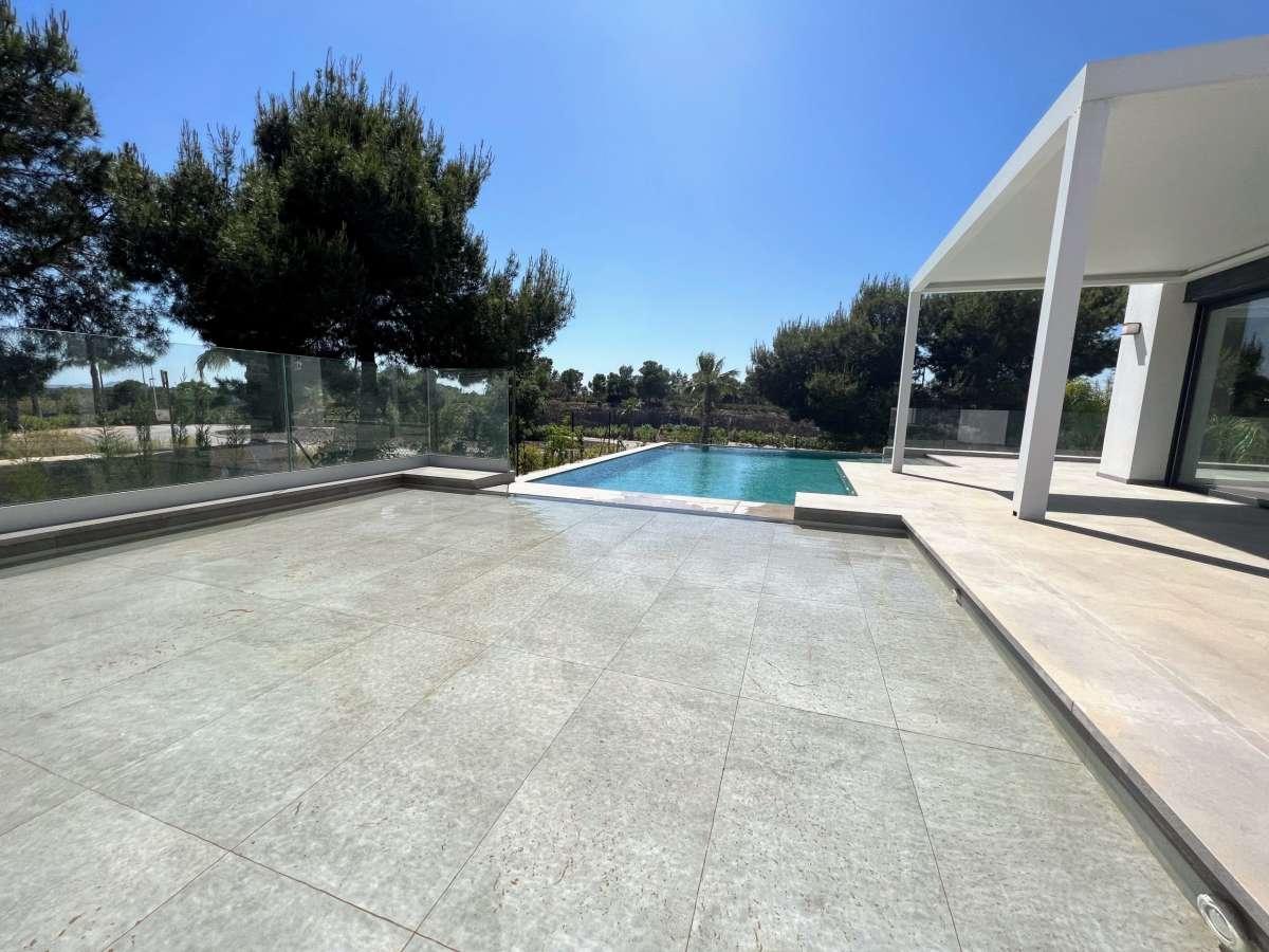 Villa a Orihuela, Alicante, Spagna 3 camere da letto, 130 mq. N° 113108