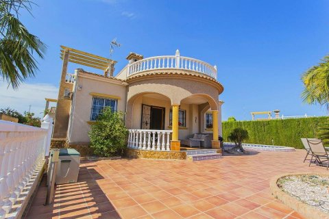 Villa in Guardamar del Segura, Alicante, Spain 3 bedrooms, 101 sq.m. No. 113106