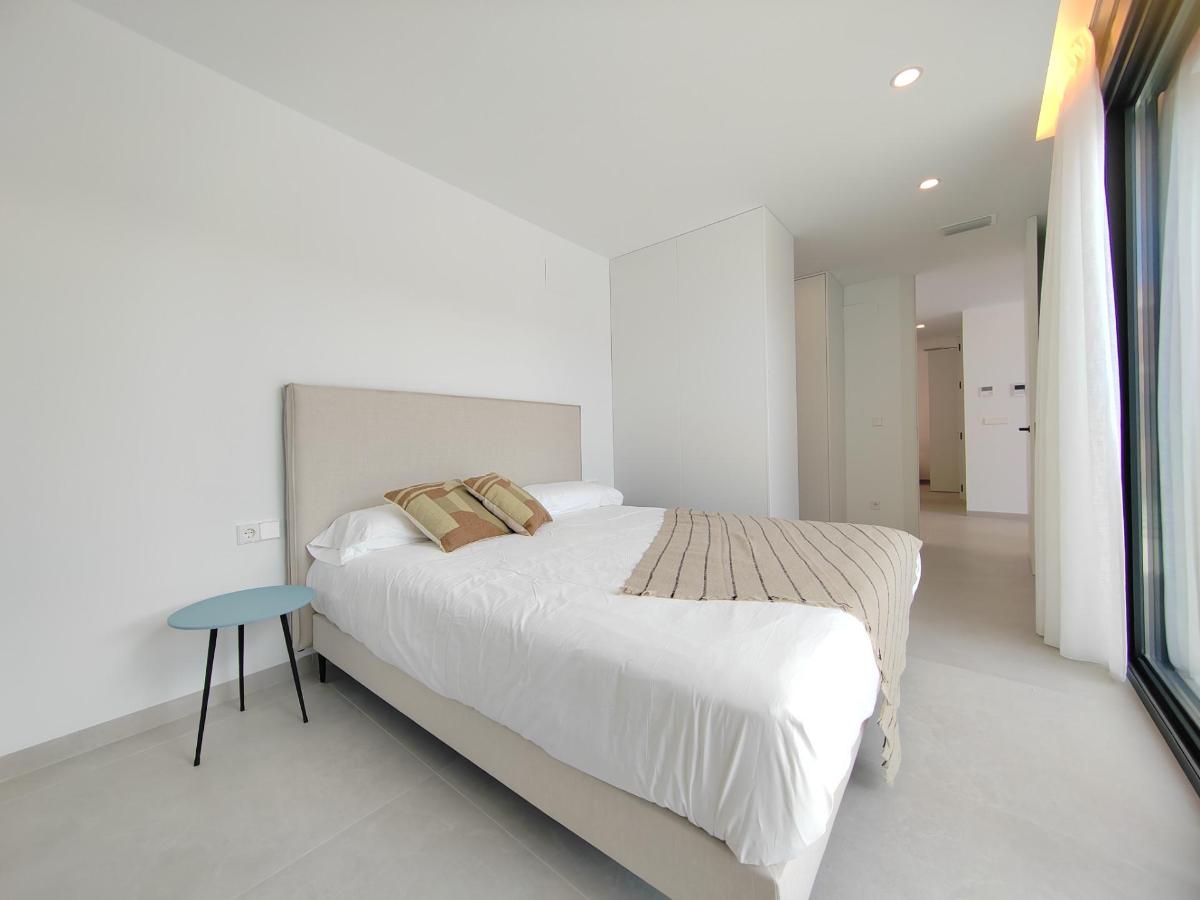 Villa a Ciudad Quesada, Alicante, Spagna 4 camere da letto, 275 mq. N° 100051