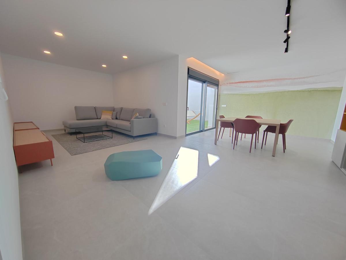 Villa a Ciudad Quesada, Alicante, Spagna 4 camere da letto, 275 mq. N° 100051