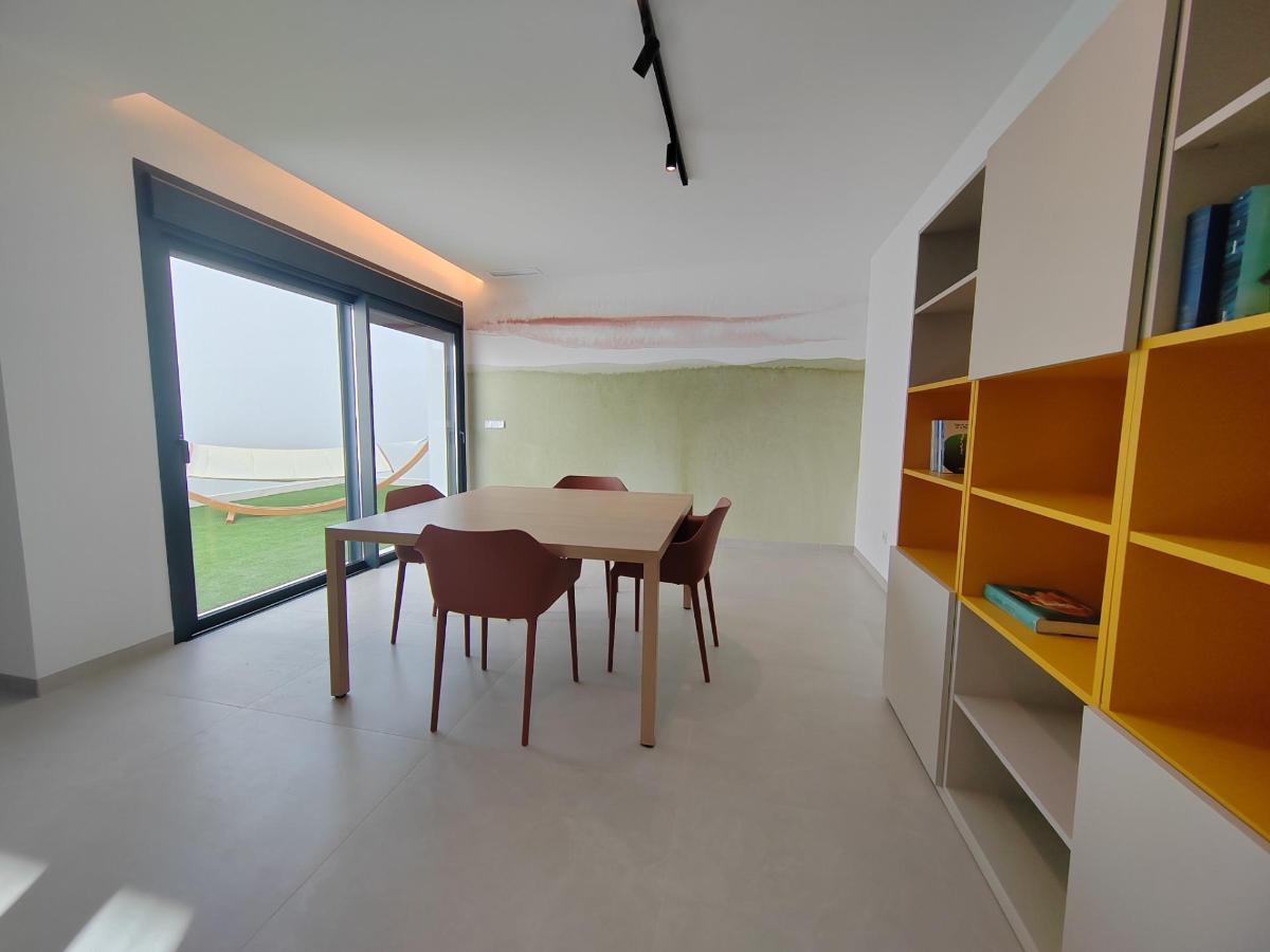 Villa a Ciudad Quesada, Alicante, Spagna 4 camere da letto, 275 mq. N° 100051
