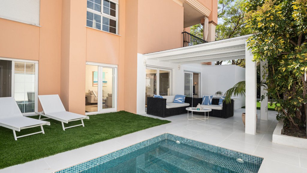 Apartamento en Marbella, Málaga, España 3 dormitorios, 231 m2 No. 93104
