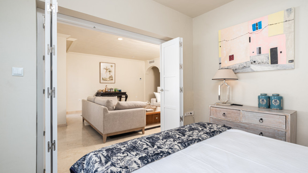Apartamento en Marbella, Málaga, España 3 dormitorios, 231 m2 No. 93104