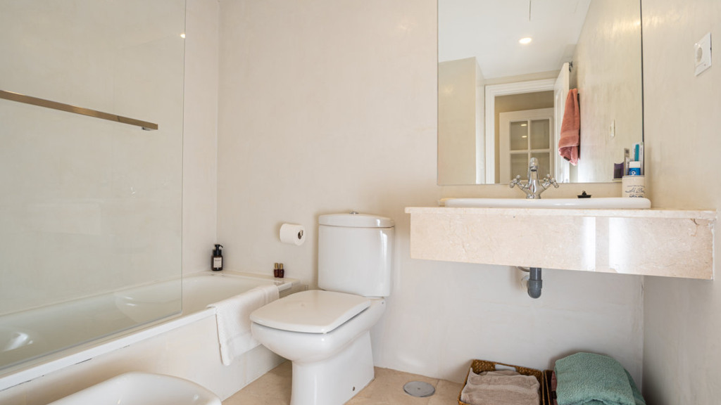 Apartamento en Marbella, Málaga, España 3 dormitorios, 231 m2 No. 93104