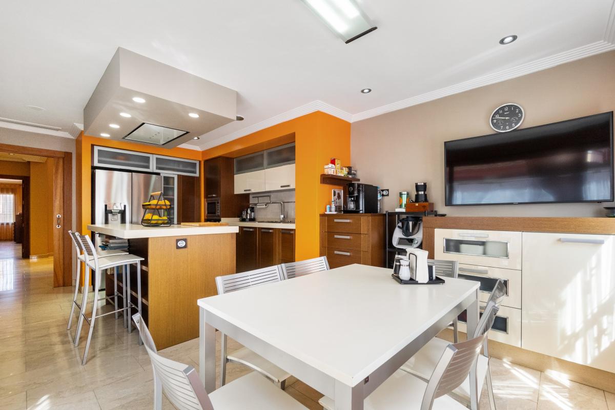 Villa i Alicante, Spanien 3 sovrum, 1 kvm. Nr. 112927