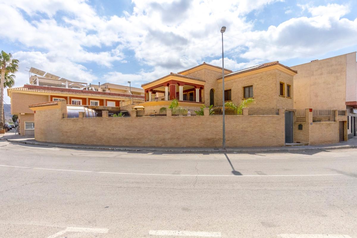 Villa i Alicante, Spanien 3 sovrum, 1 kvm. Nr. 112927
