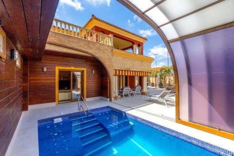 Villa à Alicante, Espagne 3 chambres, 1 m2 No. 112927
