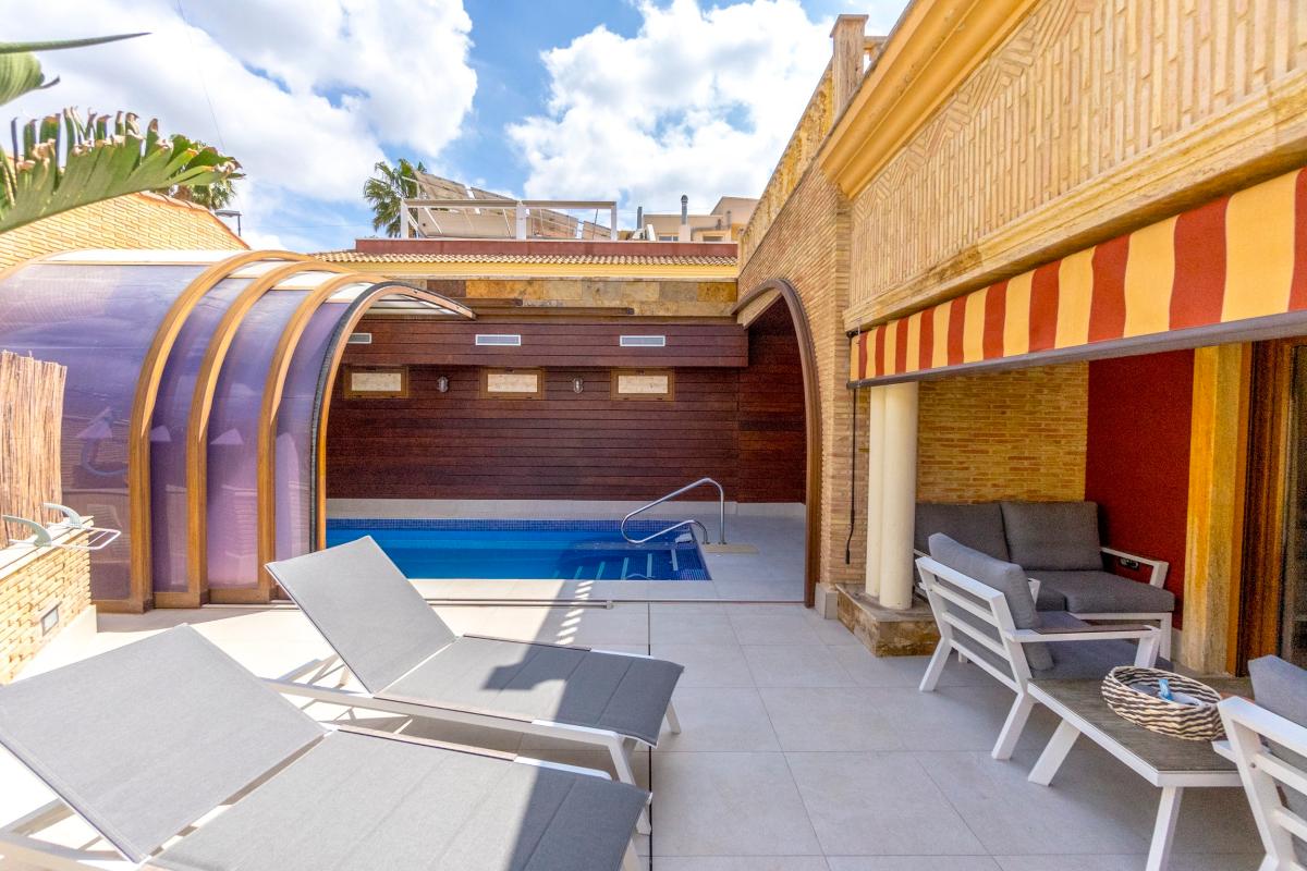 Villa i Alicante, Spanien 3 sovrum, 1 kvm. Nr. 112927