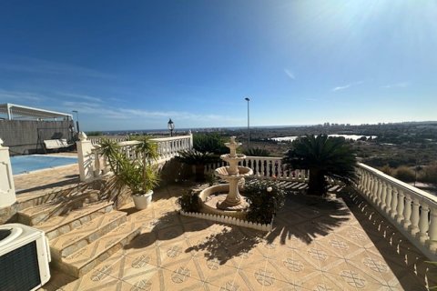 Villa in El Campello, Alicante, Spain 3 bedrooms, 109 sq.m. No. 112931