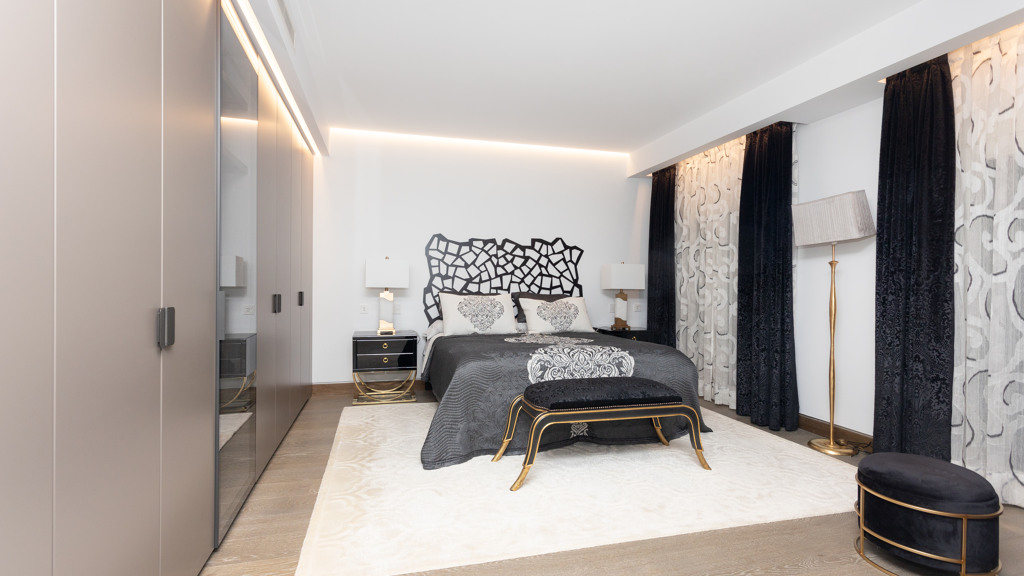Wohnung in Madrid, Spanien 2 Schlafzimmer, 220 m2 Nr. 106603