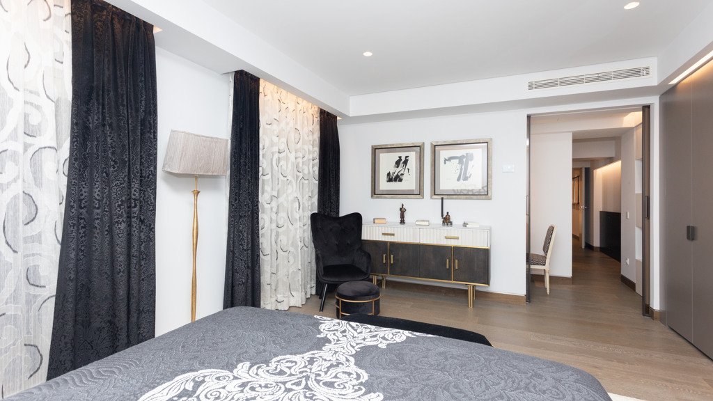 Wohnung in Madrid, Spanien 2 Schlafzimmer, 220 m2 Nr. 106603