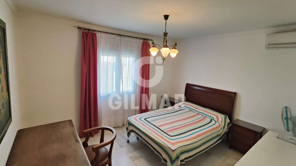 Casa adosada en El Puerto de Santa María, Cádiz, España 5 dormitorios, 400 m2 No. 106873