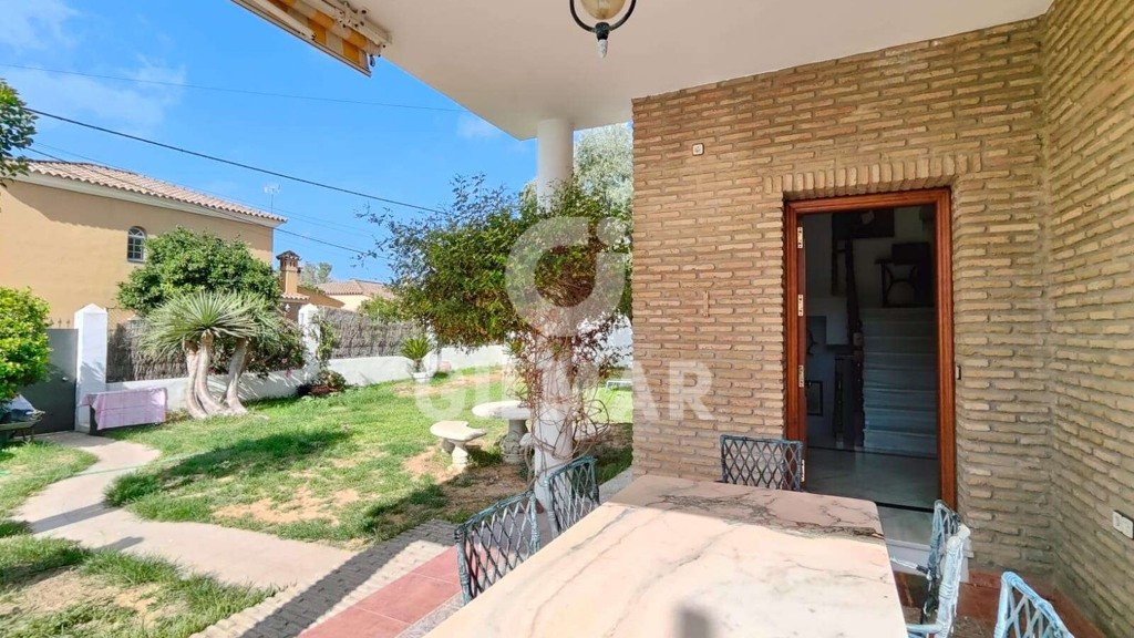 Casa adosada en El Puerto de Santa María, Cádiz, España 5 dormitorios, 400 m2 No. 106873