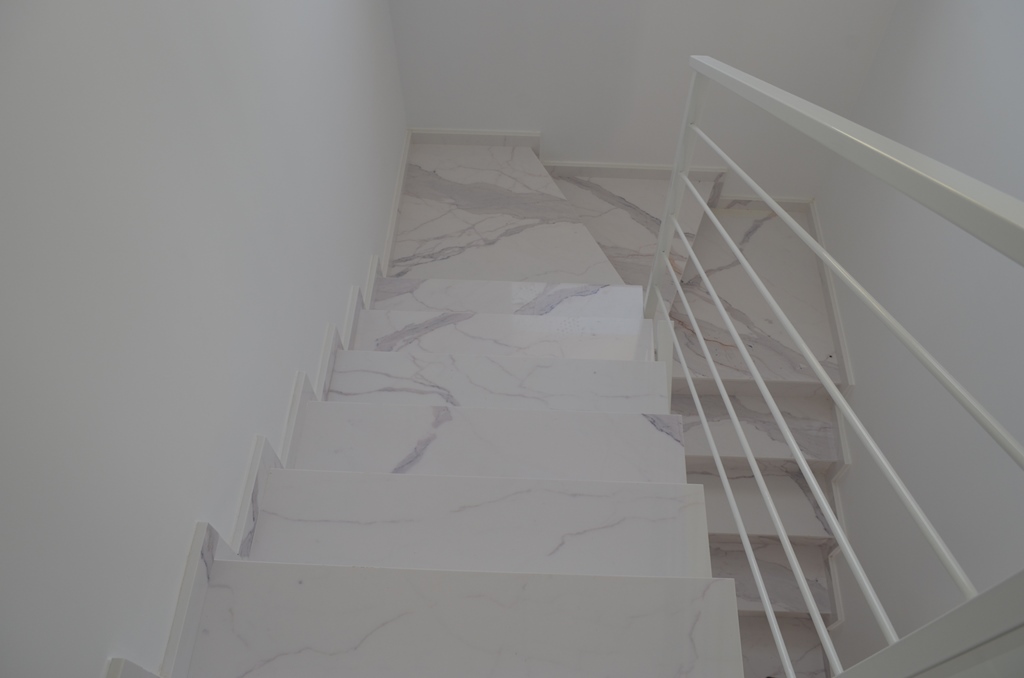 Huvila Pinoso, Alicante, Espanja 5 makuuhuonetta, 225 m2 No. 87408
