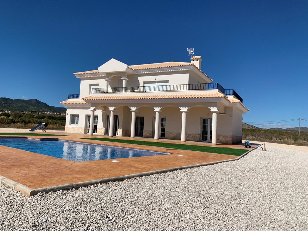 Huvila Pinoso, Alicante, Espanja 5 makuuhuonetta, 225 m2 No. 87408