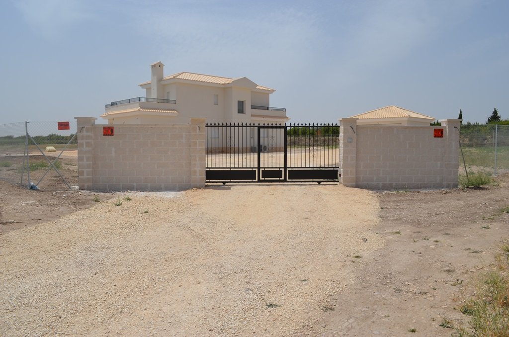 Huvila Pinoso, Alicante, Espanja 5 makuuhuonetta, 225 m2 No. 87408