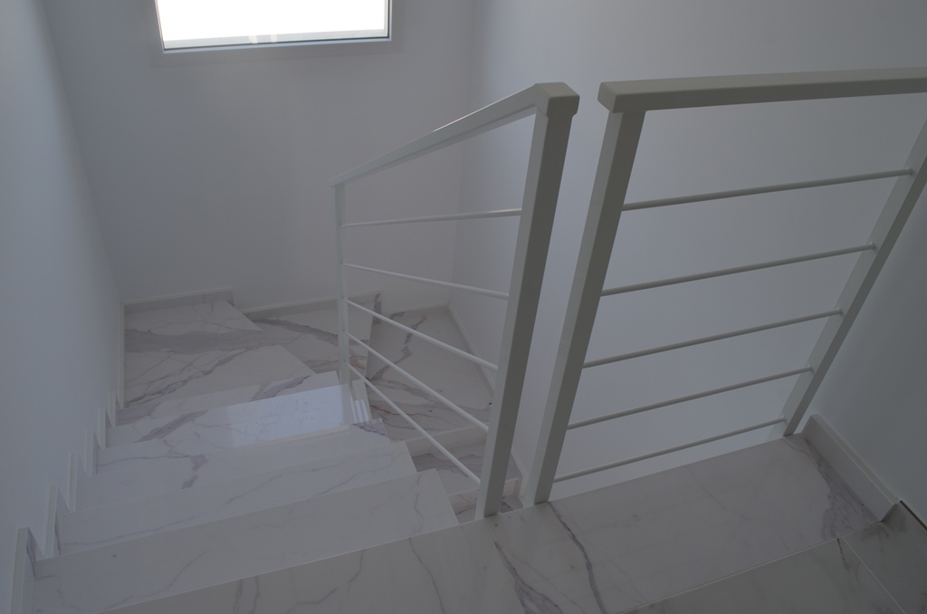Huvila Pinoso, Alicante, Espanja 5 makuuhuonetta, 225 m2 No. 87408