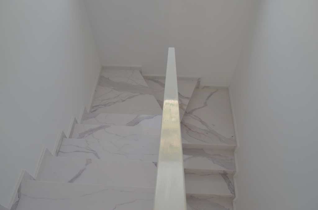 Huvila Pinoso, Alicante, Espanja 5 makuuhuonetta, 225 m2 No. 87408