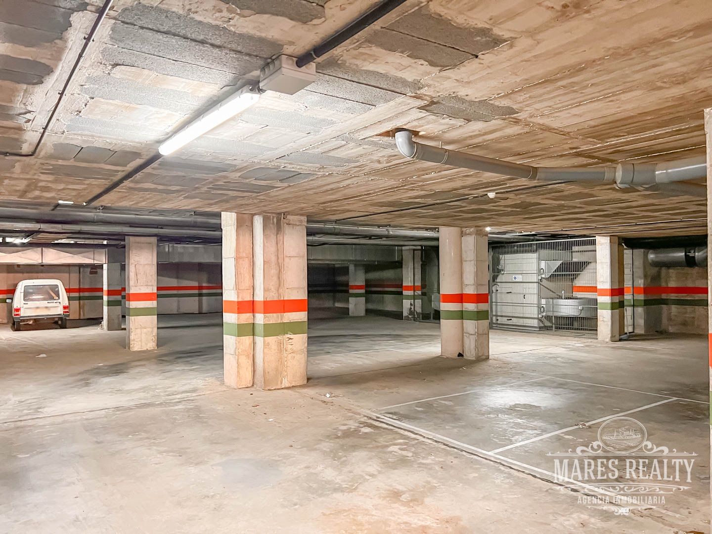 Gewerbeimmobilien in Lloret de Mar, Girona, Spanien 2225 m2 Nr. 91146