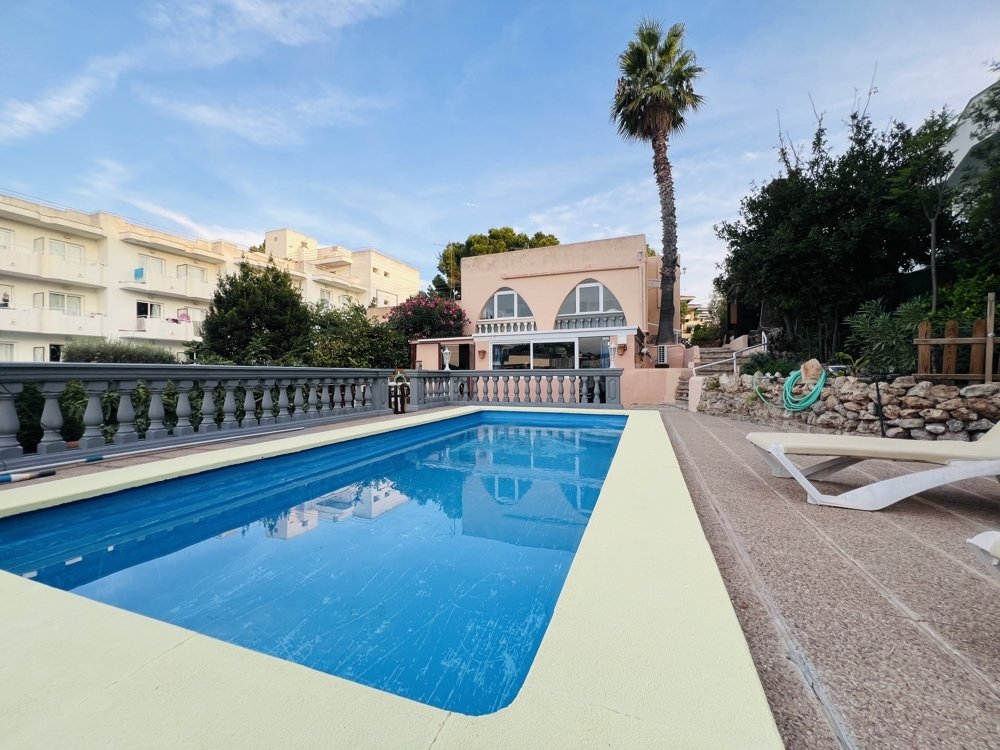 Casa a Santa Ponsa, Mallorca, Spagna 4 camere da letto, 280 mq. N° 109939