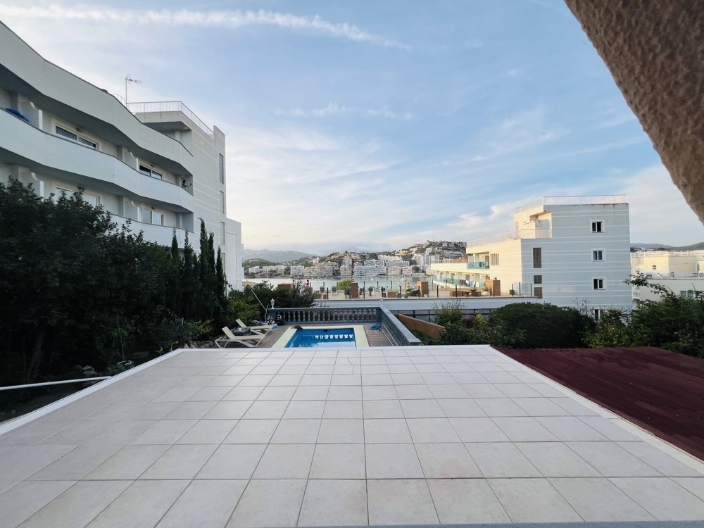 Casa a Santa Ponsa, Mallorca, Spagna 4 camere da letto, 280 mq. N° 109939