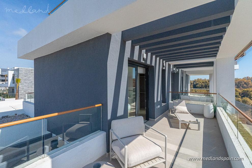 Villa à Torrevieja, Alicante, Espagne 3 chambres, 122 m2 No. 104989