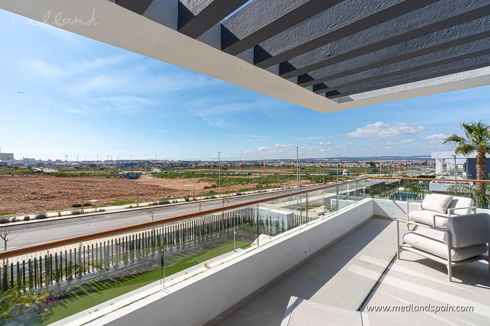 Villa à Torrevieja, Alicante, Espagne 3 chambres, 122 m2 No. 104989