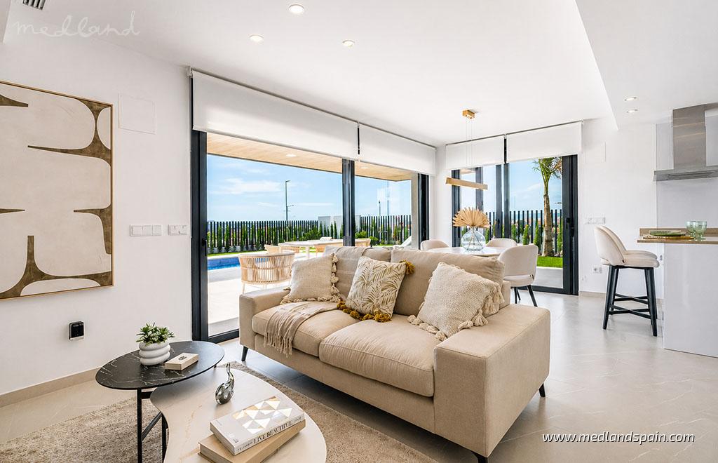 Villa à Torrevieja, Alicante, Espagne 3 chambres, 122 m2 No. 104989