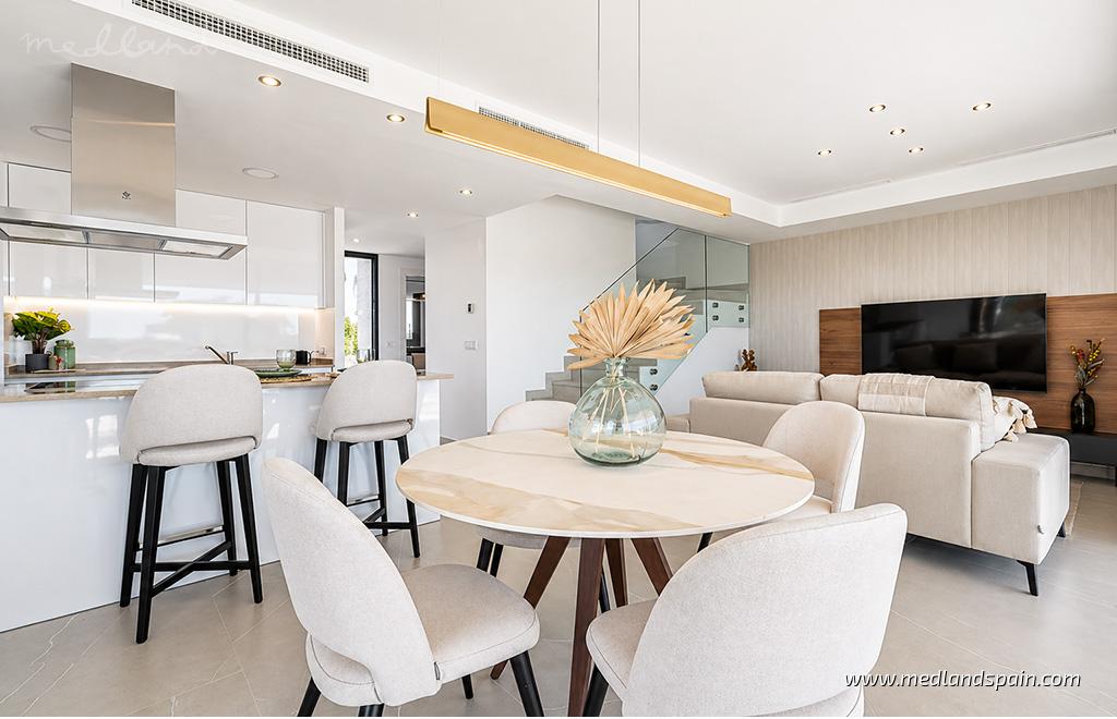 Villa à Torrevieja, Alicante, Espagne 3 chambres, 122 m2 No. 104989