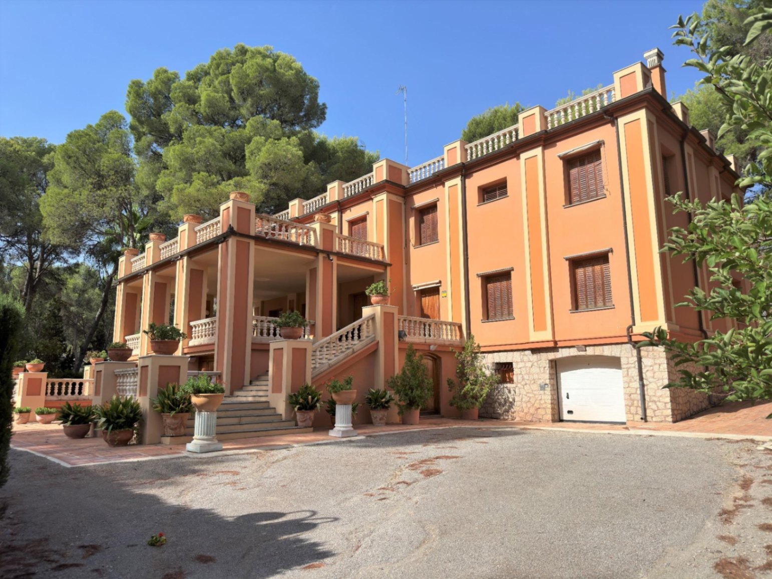 Huvila Naquera, Valencia, Espanja 5 makuuhuonetta, 739 m2 No. 84496