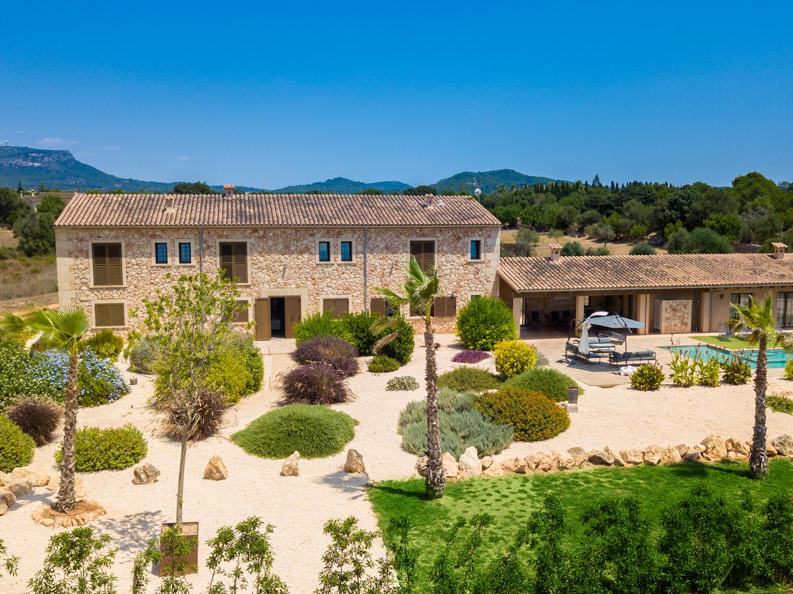 Finca in Llucmajor, Mallorca, Spain 5 bedrooms, 450 sq.m. No. 117449