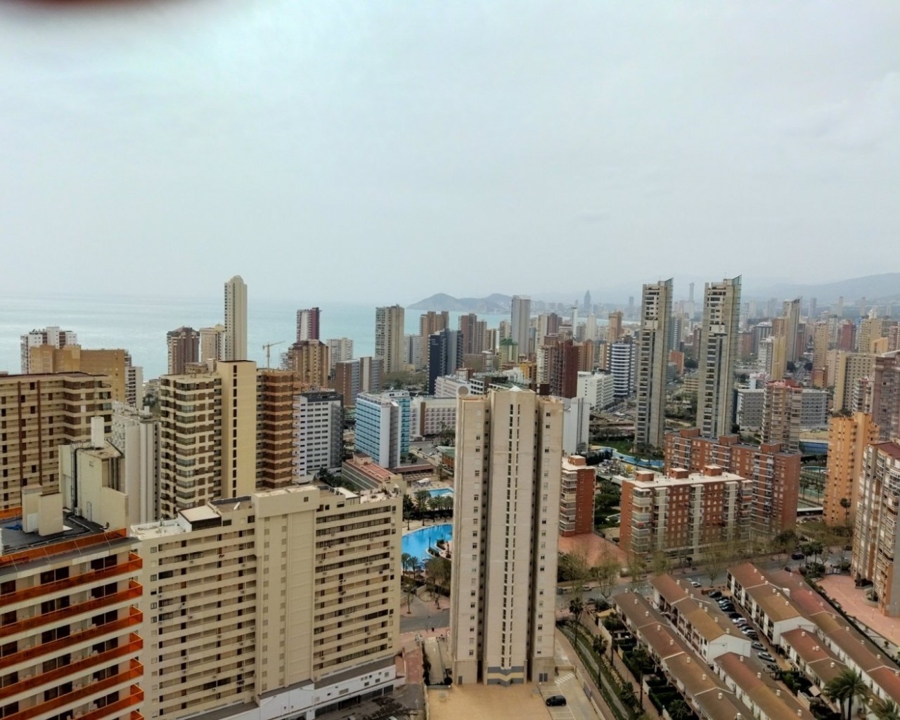 Apartamento en Benidorm, Alicante, España 3 dormitorios, 160 m2 No. 119385