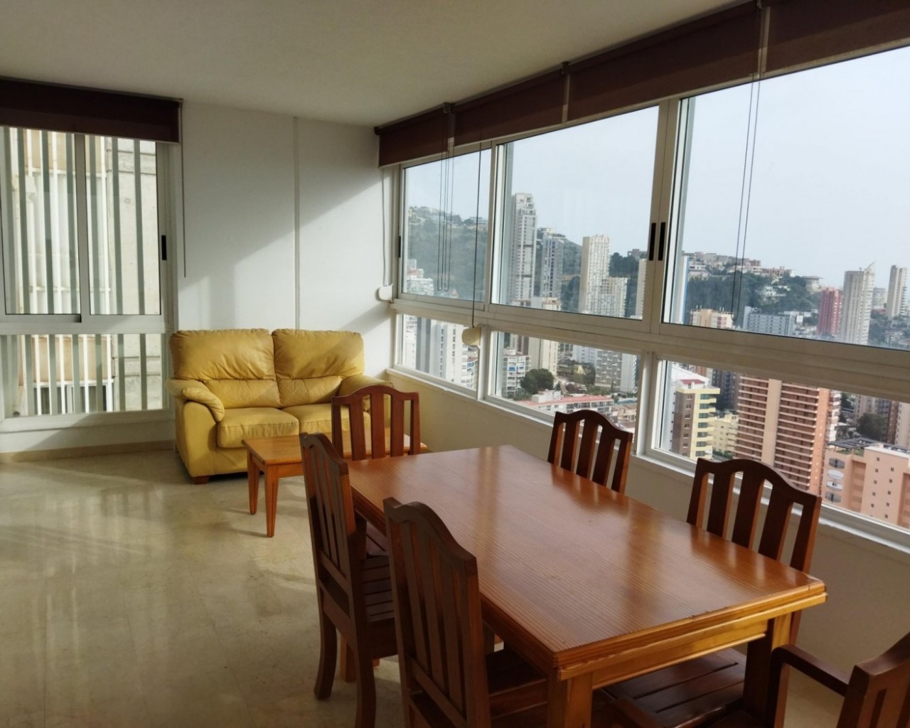 Apartamento en Benidorm, Alicante, España 3 dormitorios, 160 m2 No. 119385