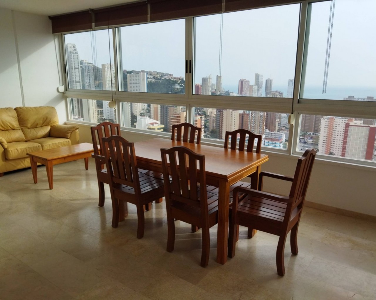 Apartamento en Benidorm, Alicante, España 3 dormitorios, 160 m2 No. 119385