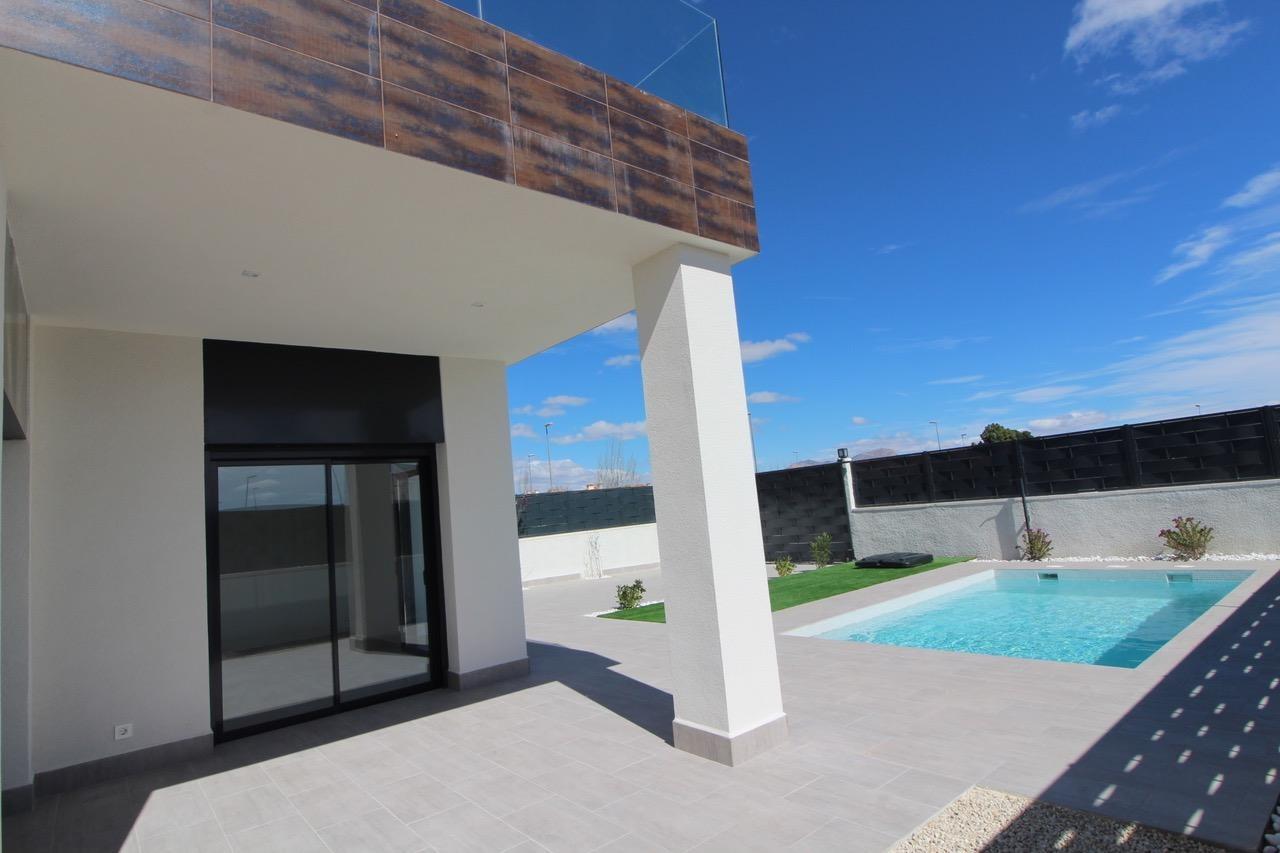 Villa en Pinoso, Alicante, España 3 dormitorios, 120 m2 No. 111217