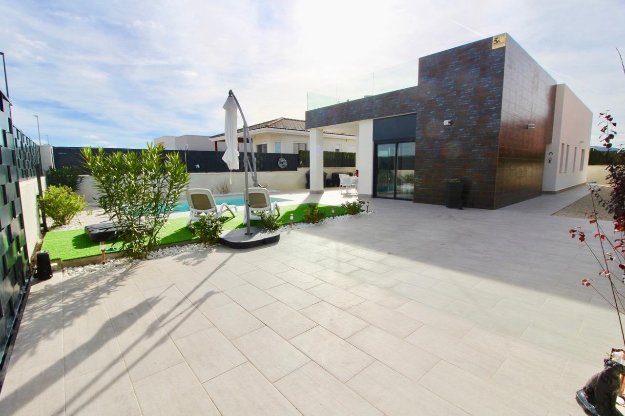Villa en Pinoso, Alicante, España 3 dormitorios, 120 m2 No. 111217