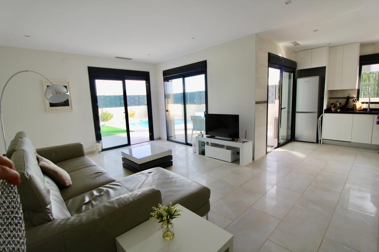 Villa en Pinoso, Alicante, España 3 dormitorios, 120 m2 No. 111217