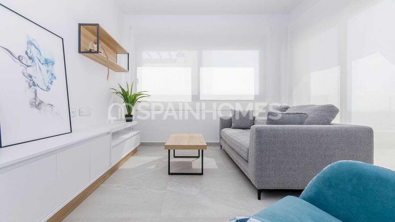 Huvila San Miguel de Salinas, Alicante, Espanja 3 makuuhuonetta, 144 m2 No. 48775